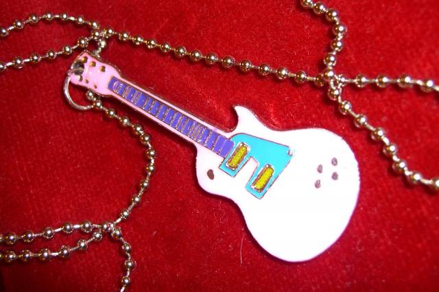 electric guitar necklace